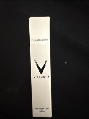 V. Kosmetik Eyeshadow Primer - light medium